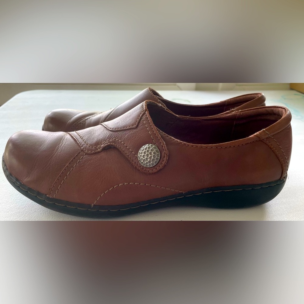 Leather Clarks Loafers, size 11 Women